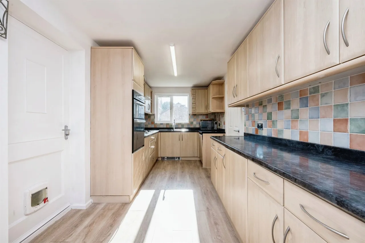 Nicholls Close, Barton-Le-Clay, MK45, photo 7