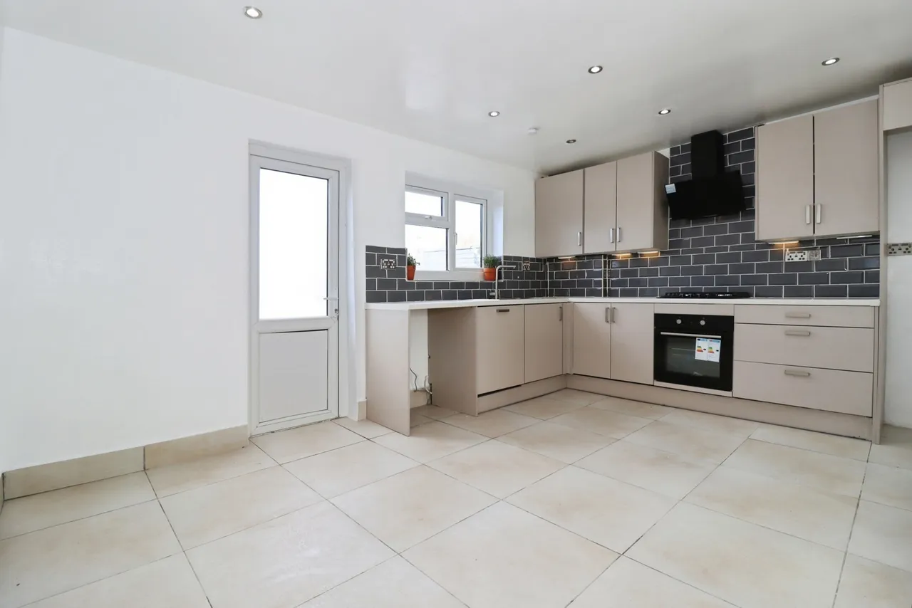 Hazeldene Road, Patchway, Bristol, BS34, photo 2