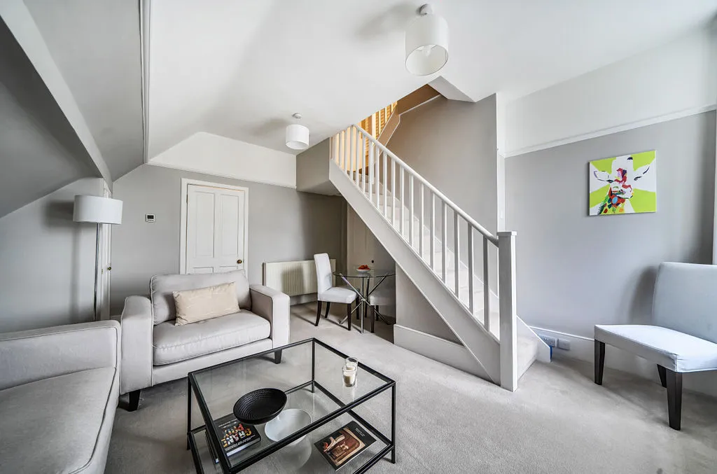 17 Hayes Lane, Kenley CR8 5LE, photo 3