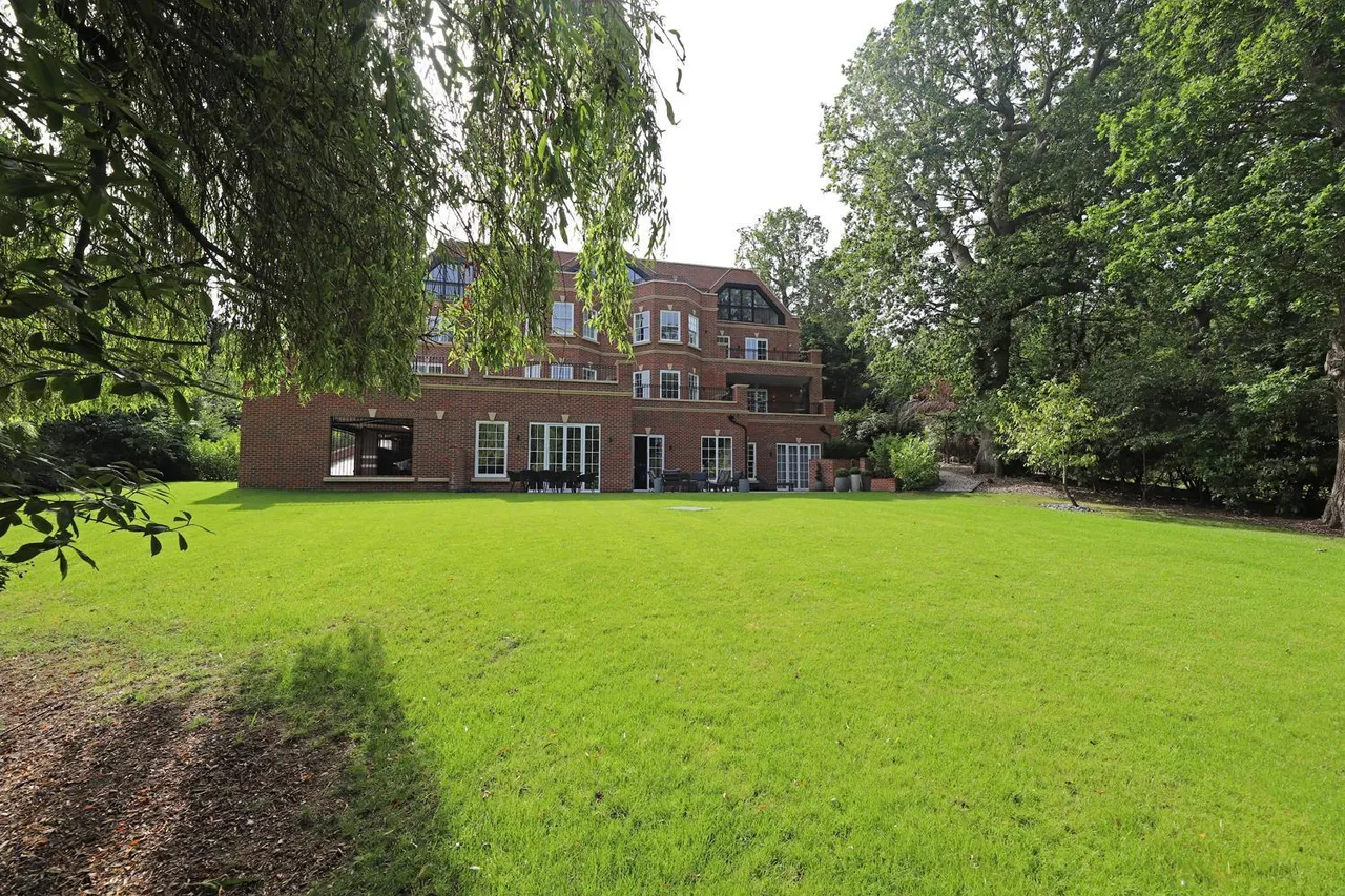 Barnet Lane, Elstree, WD6, photo 21
