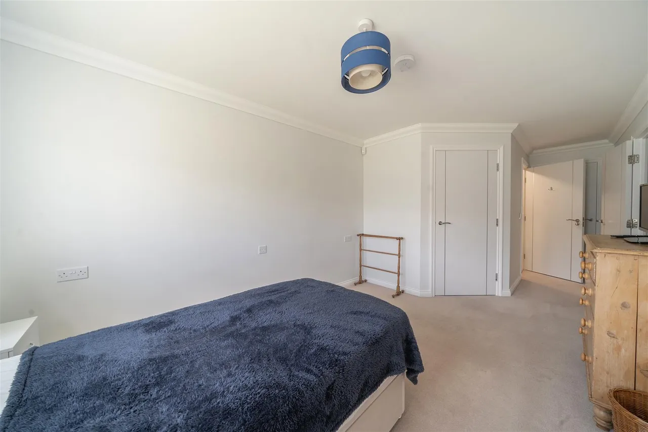 Crookham Road, Fleet, GU51, photo 8