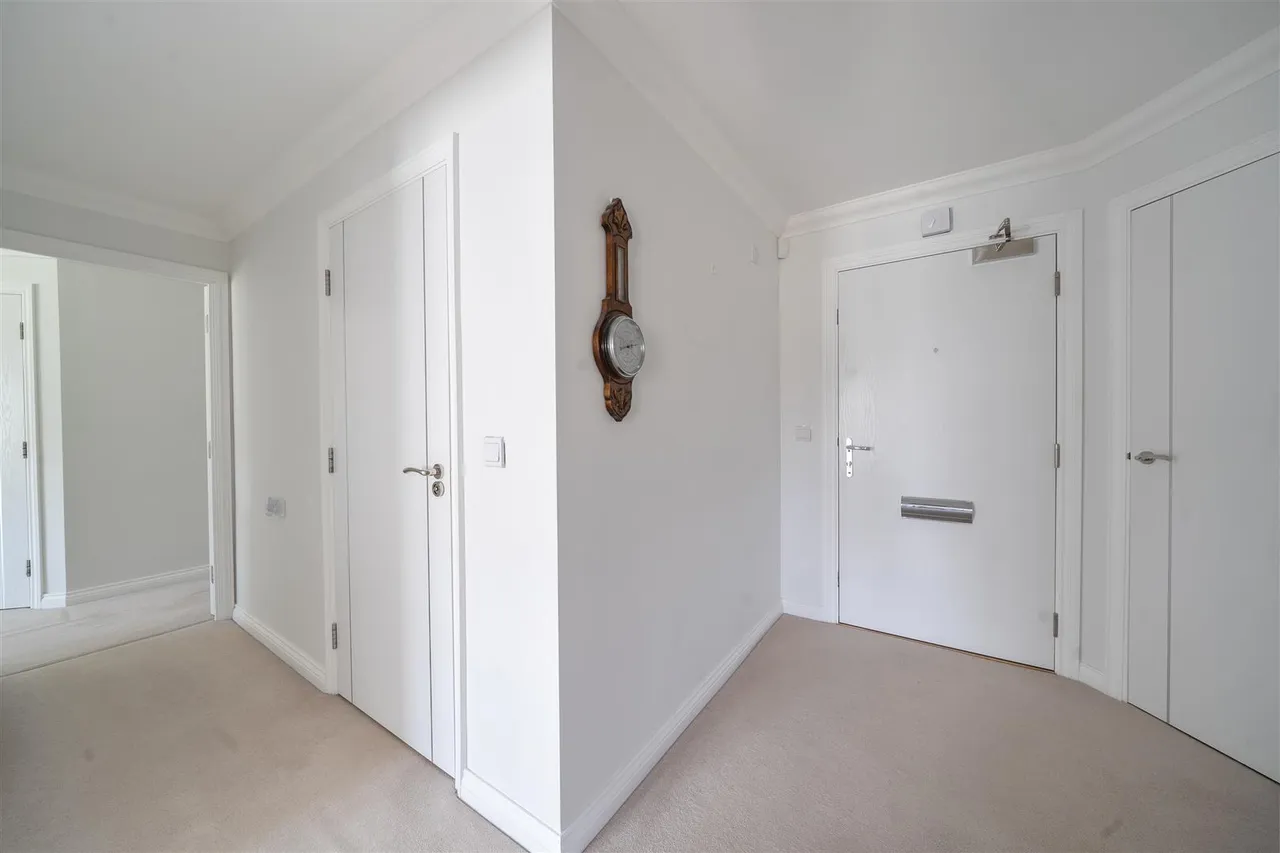 Crookham Road, Fleet, GU51, photo 13