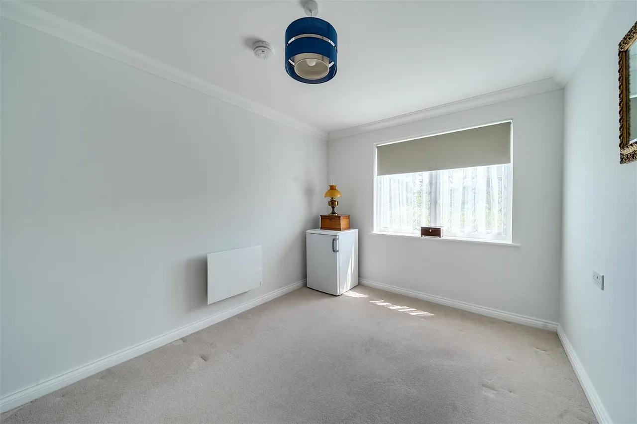 Crookham Road, Fleet, GU51, photo 11