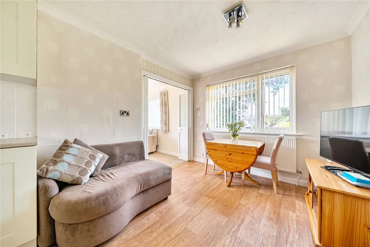 Hillside Avenue, Newtown, SY16, photo 9