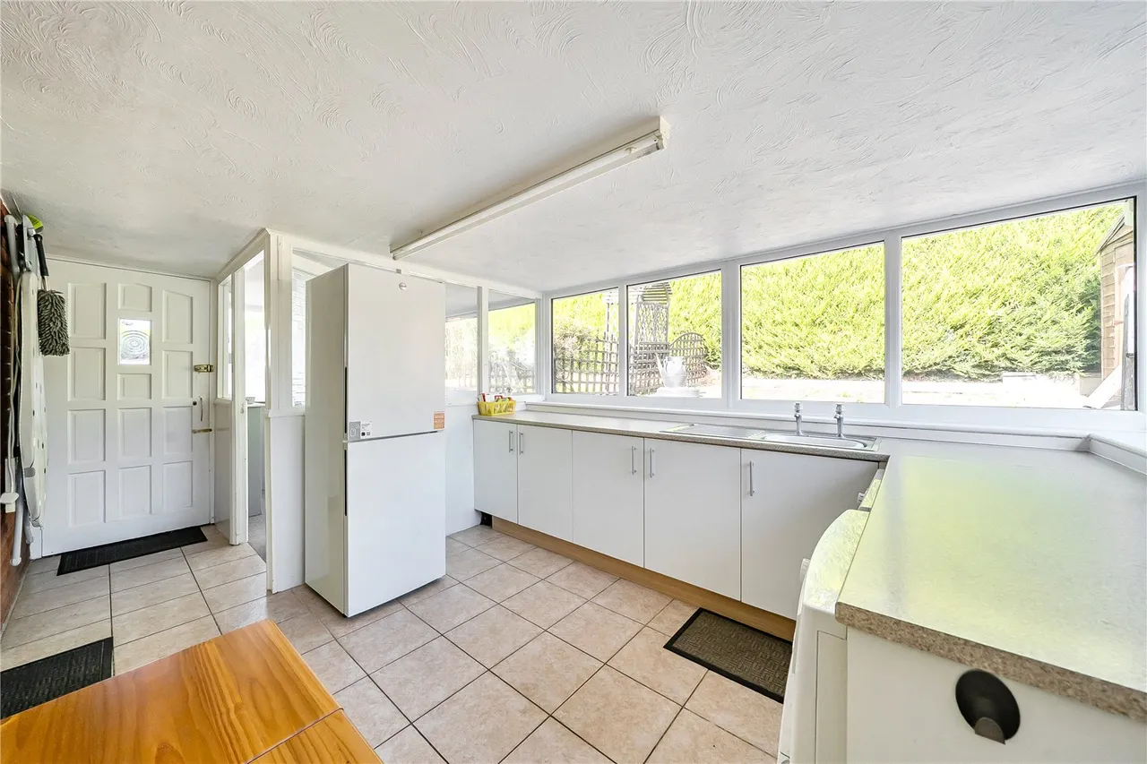 Hillside Avenue, Newtown, SY16, photo 10