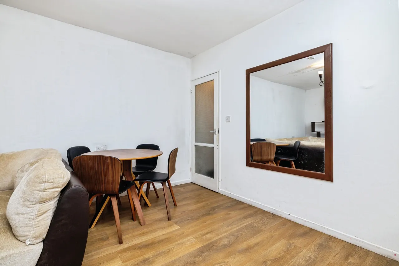 Dickens Estate, London, SE16, photo 6