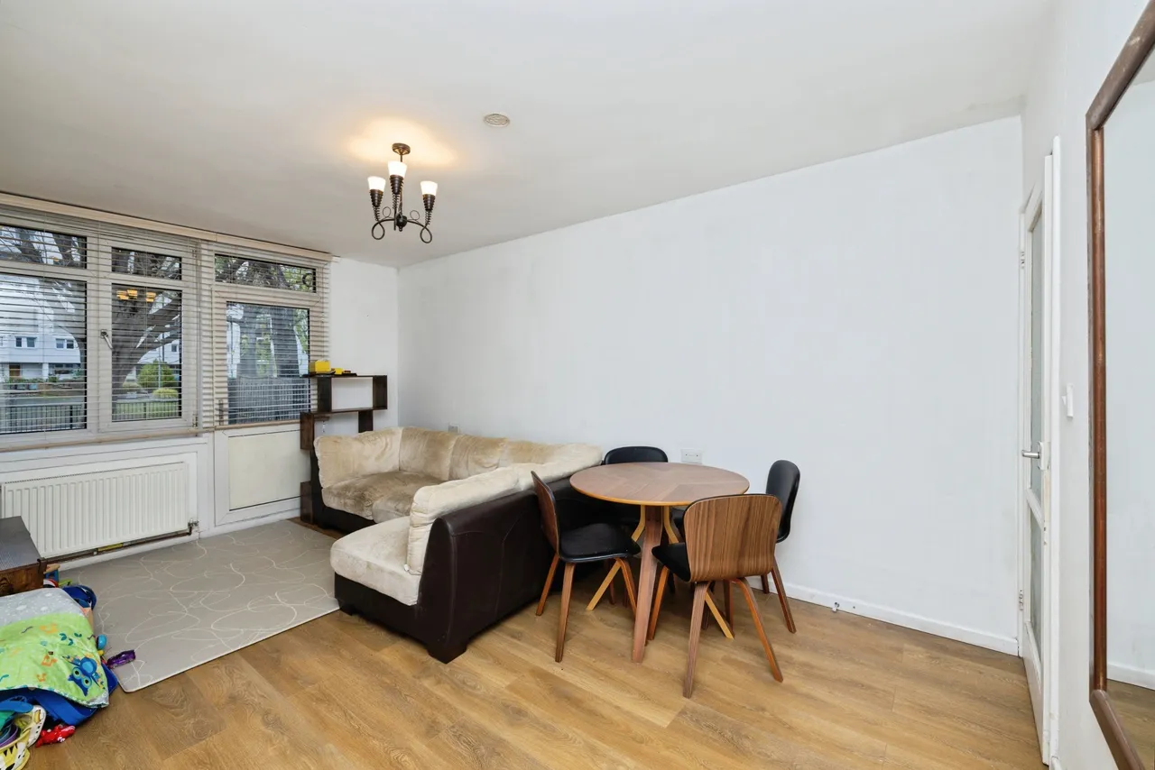 Dickens Estate, London, SE16, photo 3