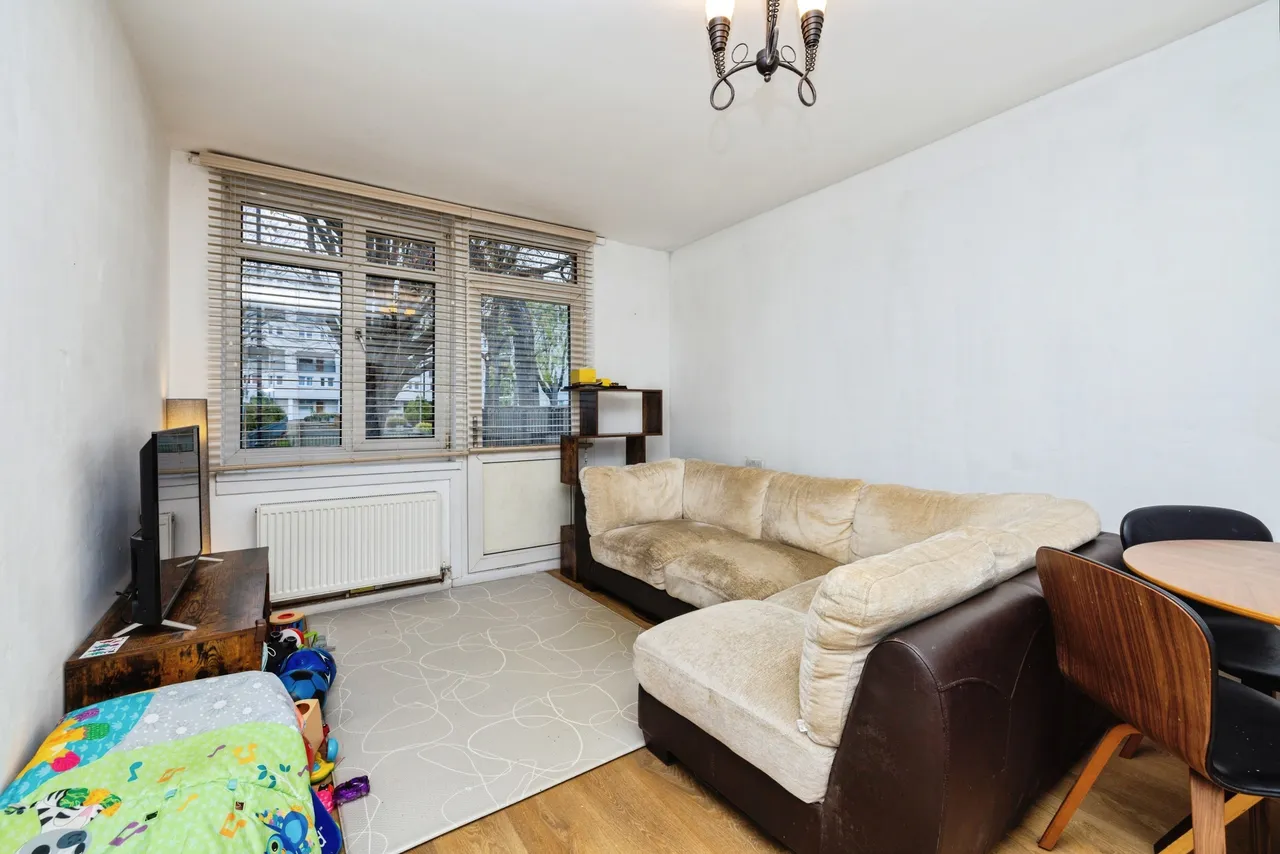 Dickens Estate, London, SE16, photo 4