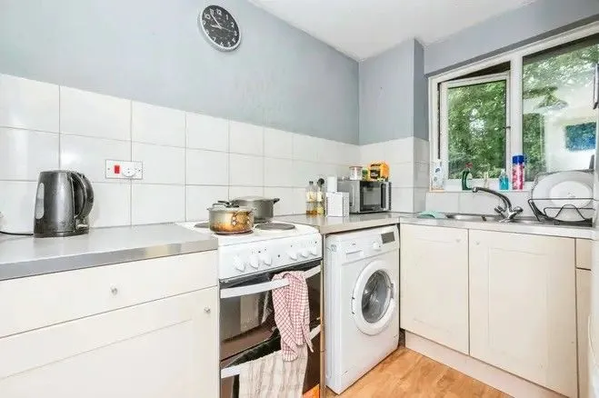 Parsonage Road, Grays, photo 3