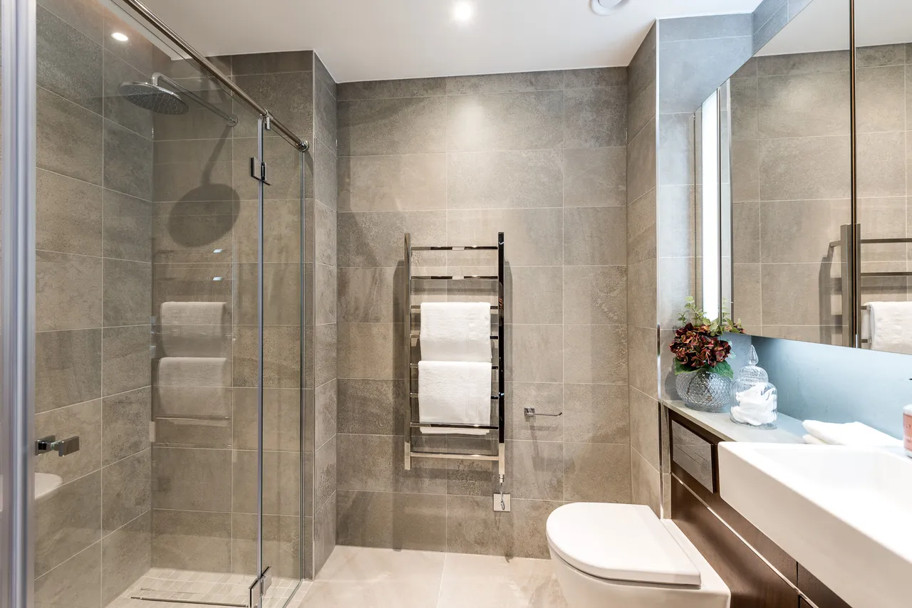 39 Thornes House, Charles Clowes Walk, The Residence, 40-42 Ponton Road, London, photo 7