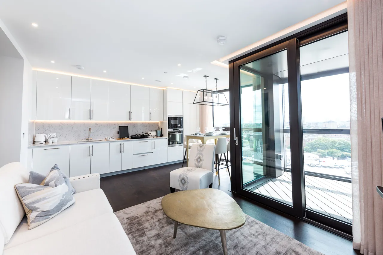 39 Thornes House, Charles Clowes Walk, The Residence, 40-42 Ponton Road, London, photo 8
