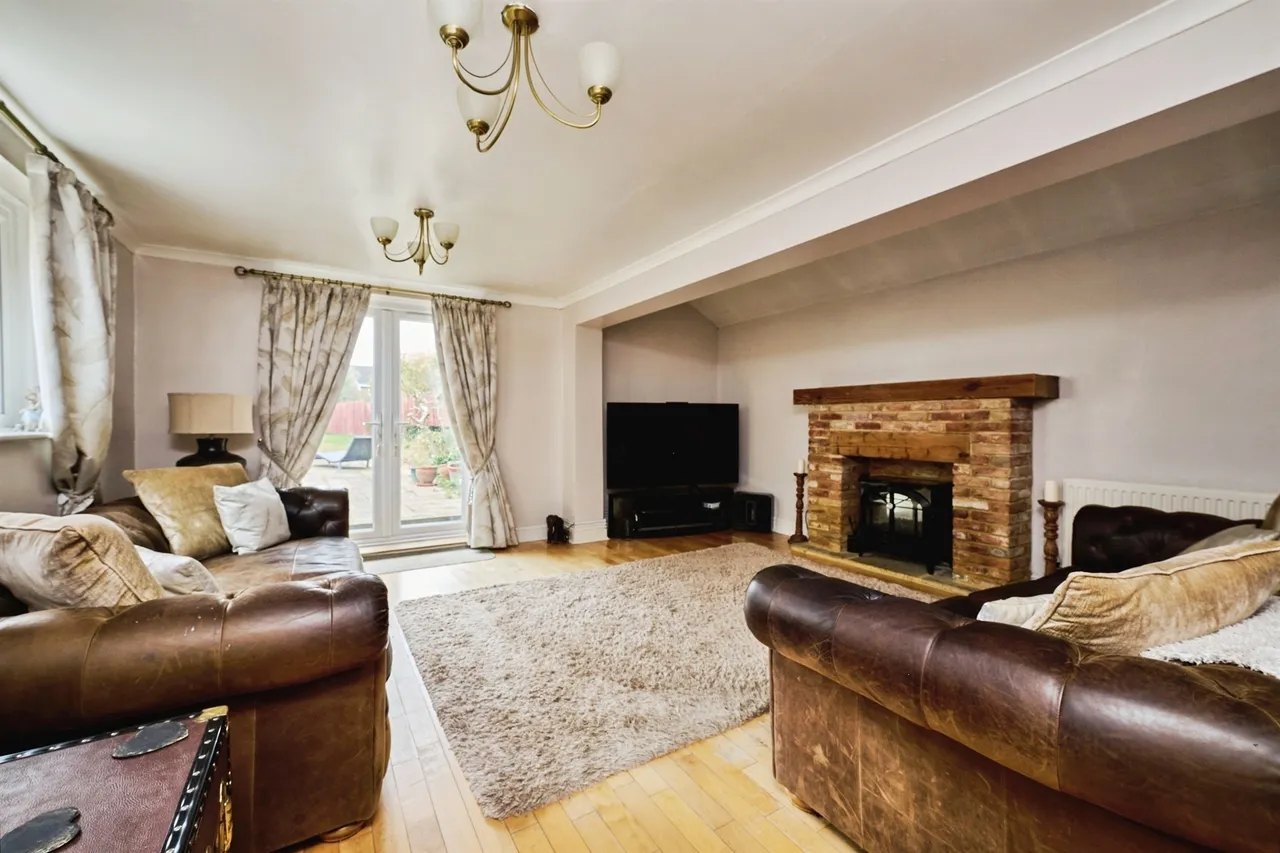 5 bed house for sale, Welmore Road, Peterborough, PE6