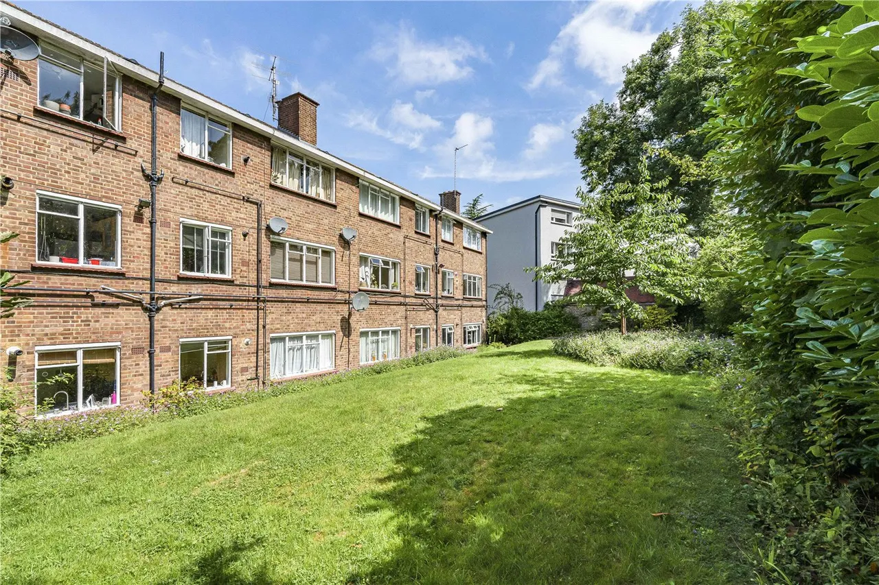 Thornhill Court, Crescent Road, Crouch End, London, N8, photo 11