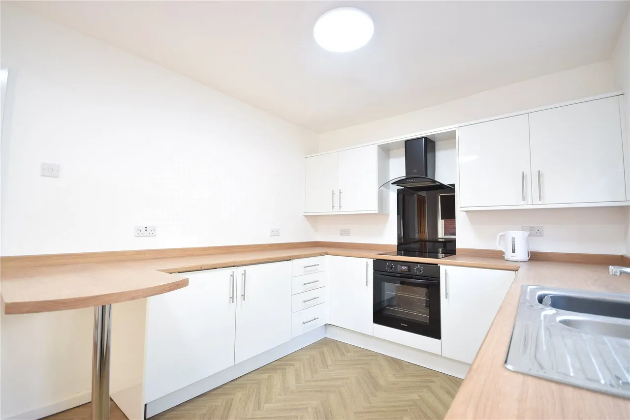 Westway, Farsley, LS28, photo 2