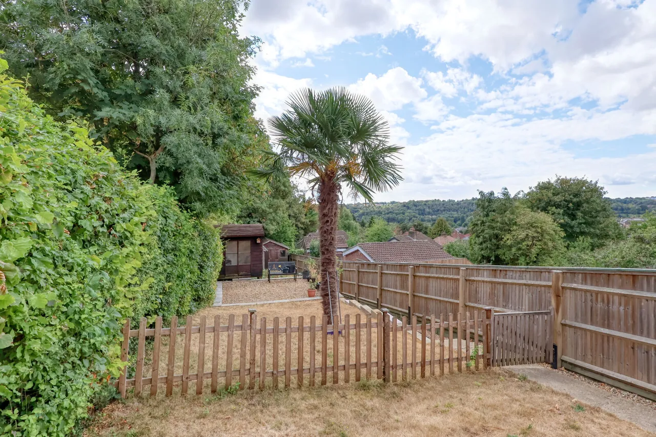 Totteridge Road, High Wycombe, HP13, photo 4