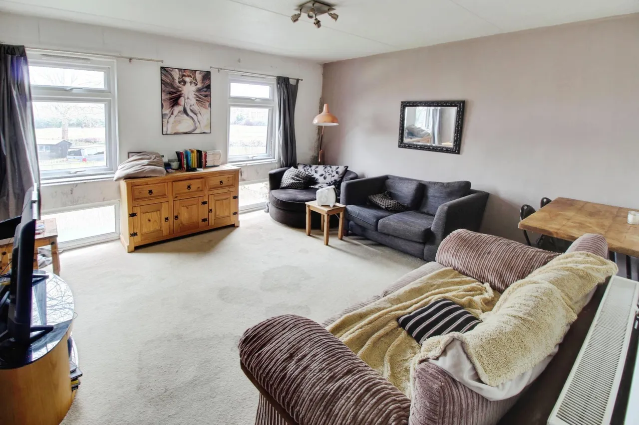 Southwick Close, Paston, PE4, photo 2