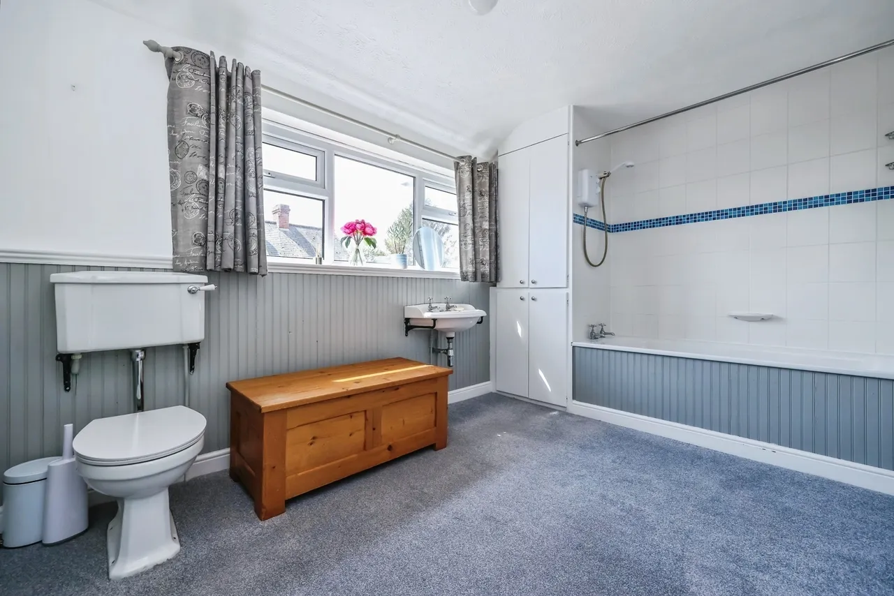 Nottingham Road, Gotham, NG11, photo 25