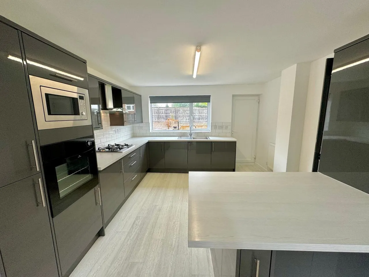 Cleeve Lawn, Swindon, Wiltshire, SN3 1LE, photo 8
