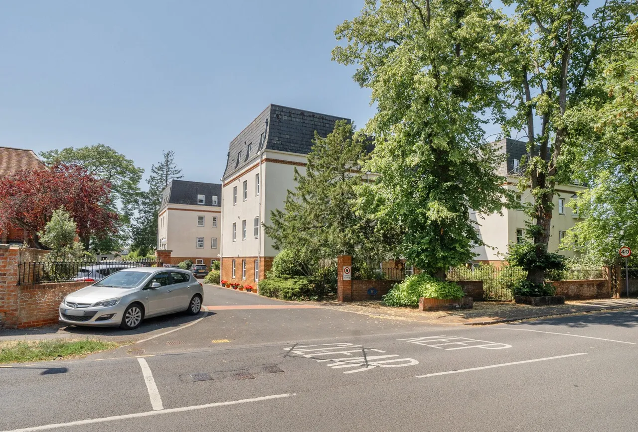 Moorend Park Road, Cheltenham, GL53 0LA, photo 15