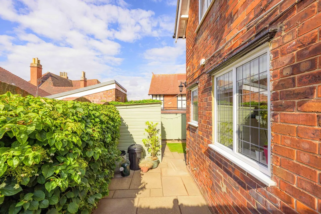 Trafalgar Avenue, Skegness, PE25, photo 25