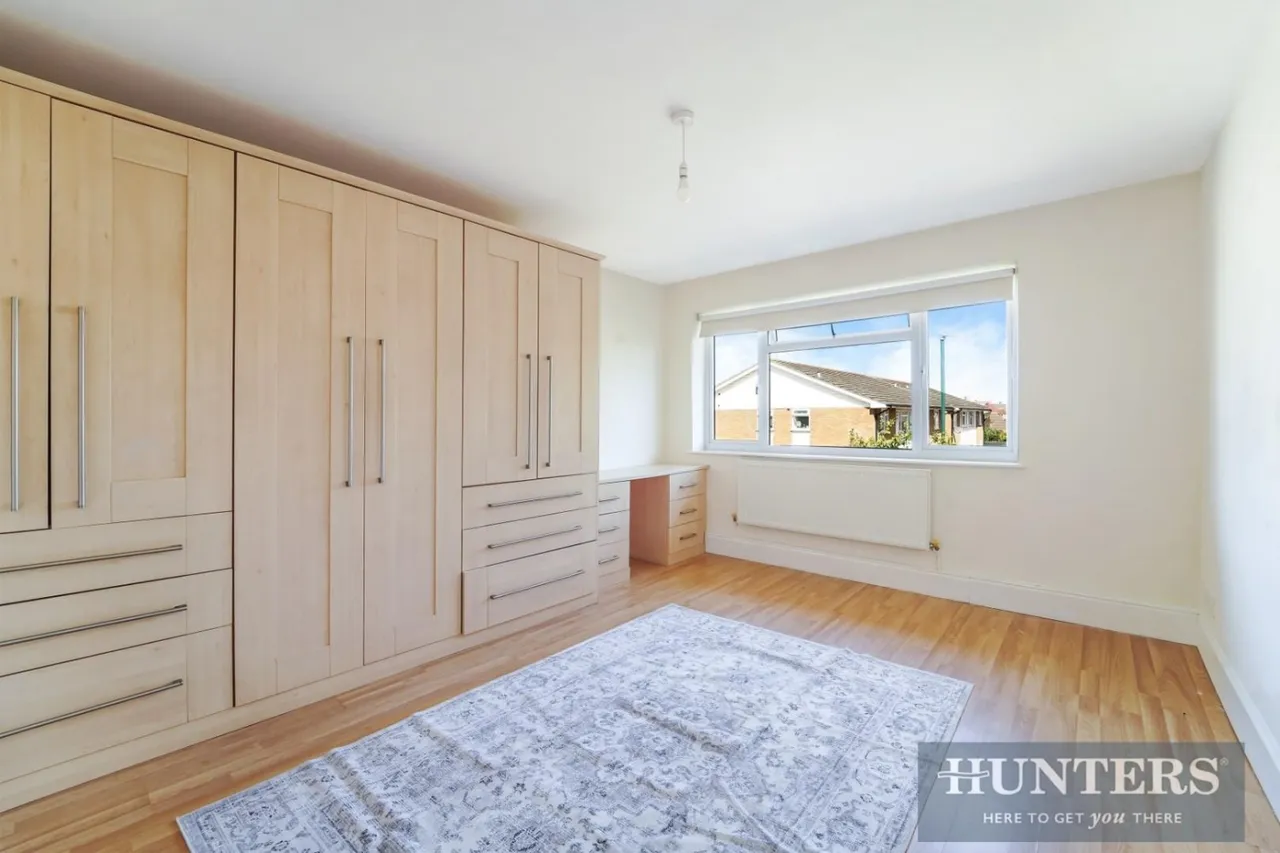 Bisley Close, Worcester Park, photo 5