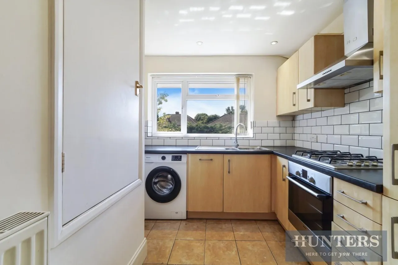 Bisley Close, Worcester Park, photo 3