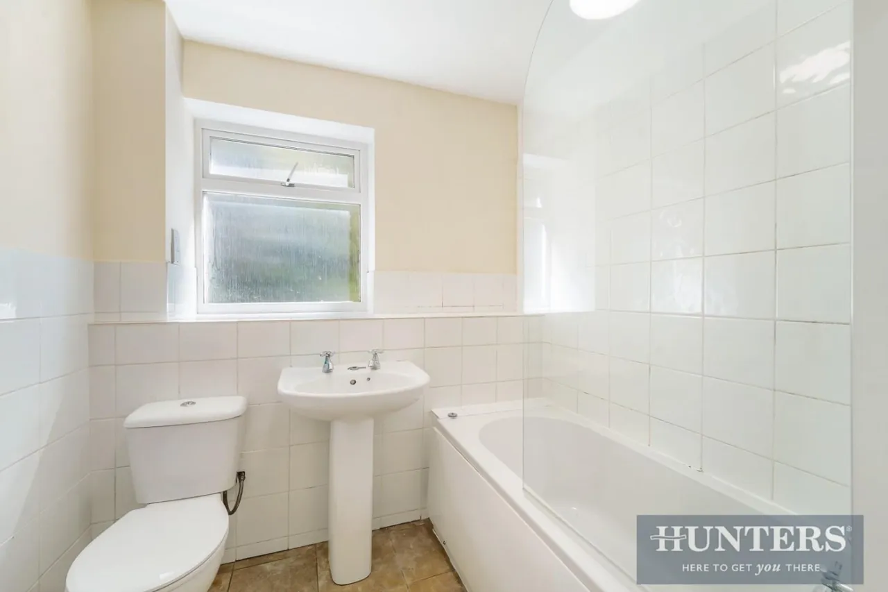 Bisley Close, Worcester Park, photo 11