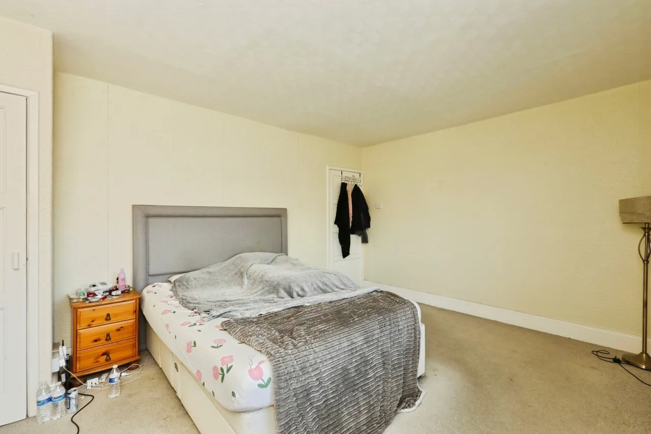 Yew Lane, Sheffield, South Yorkshire, S5, photo 10