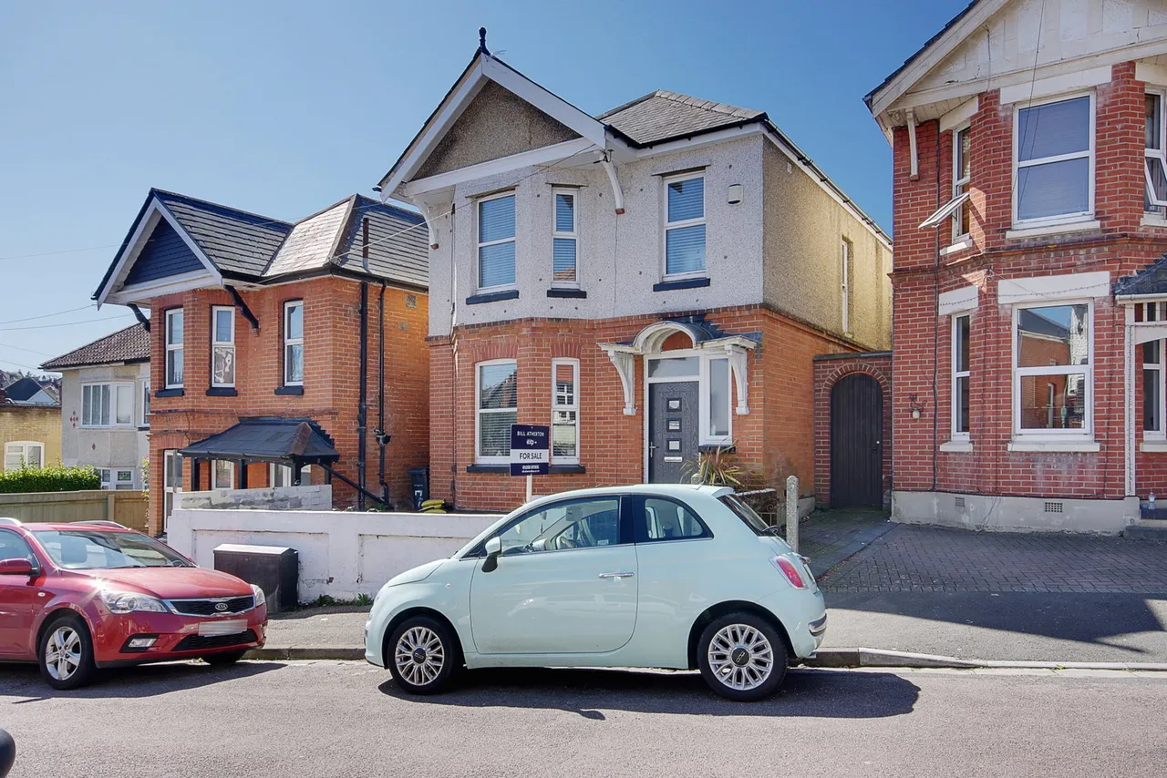 4 bed house for sale — Acland Road, Bournemouth, BH9 1JQ