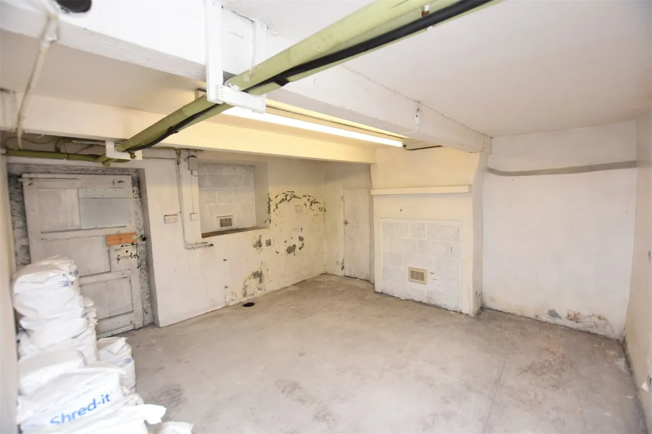 Strawberry Bank, Blackburn Centre, Blackburn, Lancashire, BB2, photo 19
