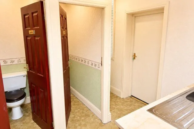 Strawberry Bank, Blackburn Centre, Blackburn, Lancashire, BB2, photo 8