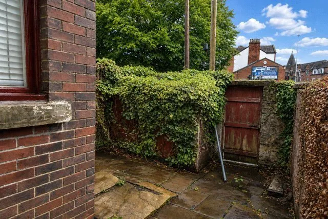 Strawberry Bank, Blackburn Centre, Blackburn, Lancashire, BB2, photo 15