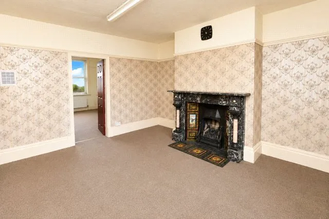 Strawberry Bank, Blackburn Centre, Blackburn, Lancashire, BB2, photo 2