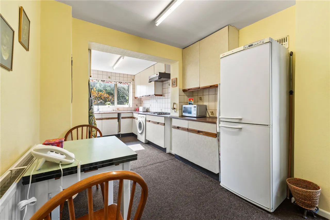Wensleydale Gardens, Hampton, TW12 2LU, photo 10