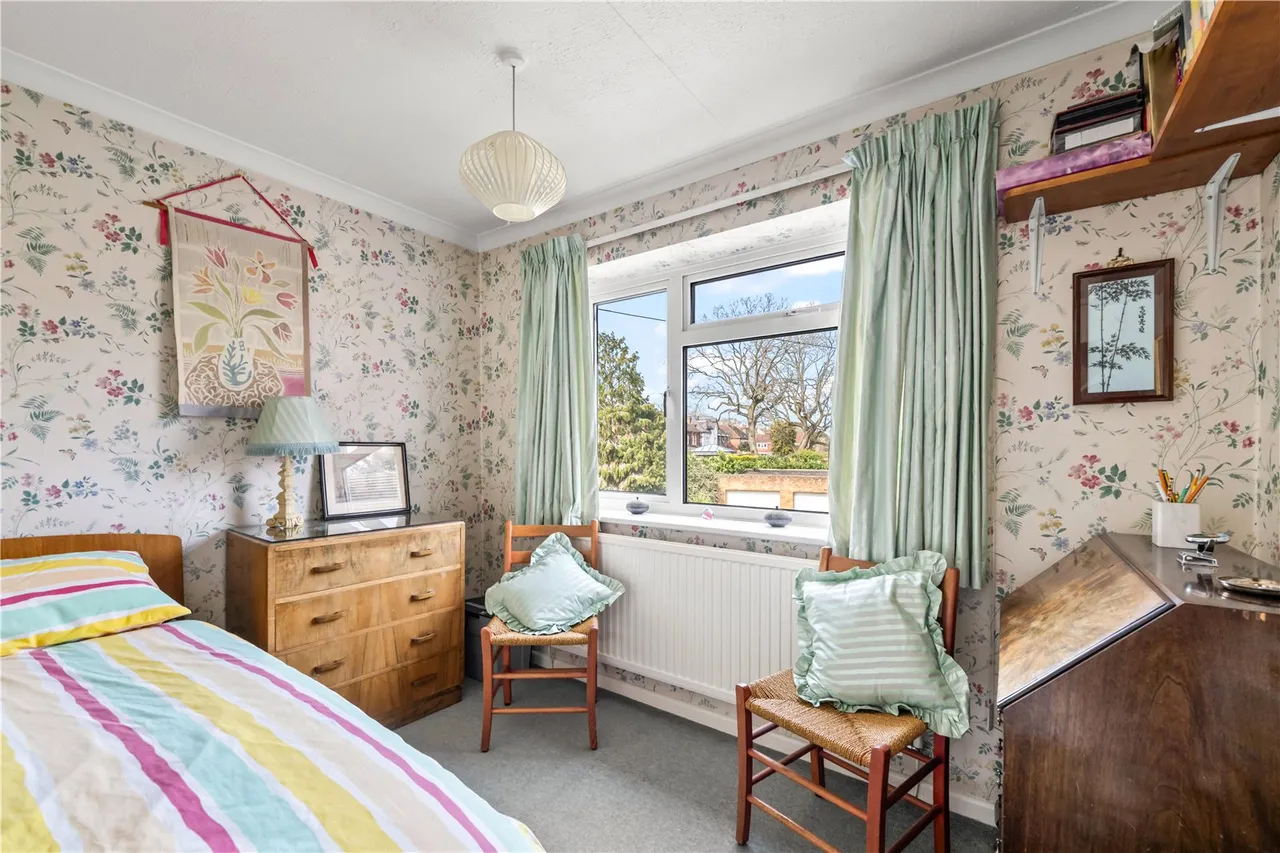 Wensleydale Gardens, Hampton, TW12 2LU, photo 7