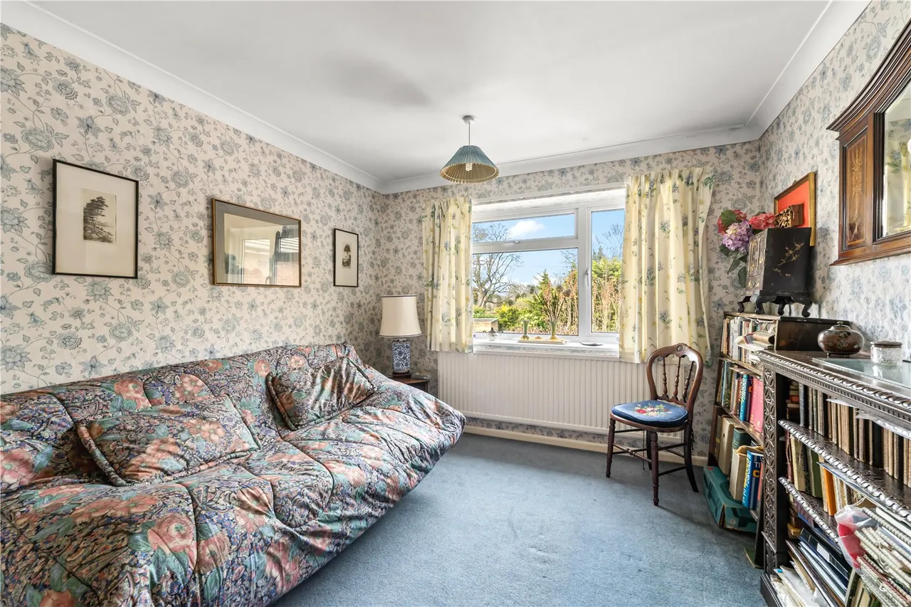 Wensleydale Gardens, Hampton, TW12 2LU, photo 8