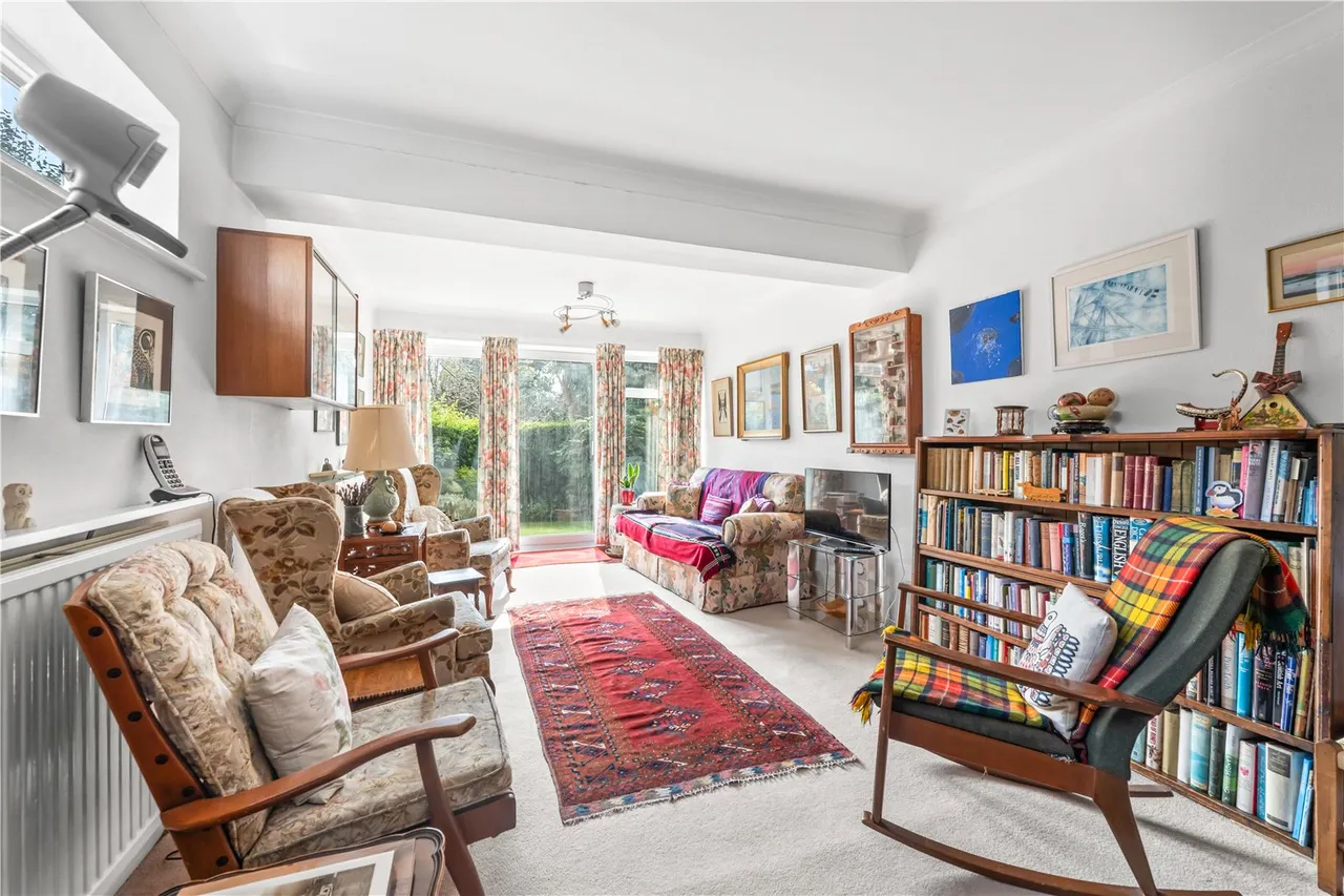 Wensleydale Gardens, Hampton, TW12 2LU, photo 5