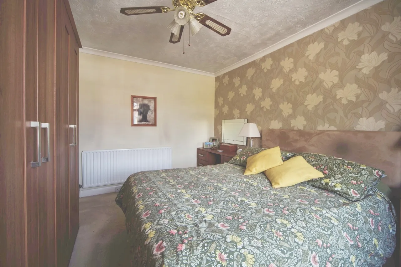 Kingshill Avenue, Romford, RM5, photo 12