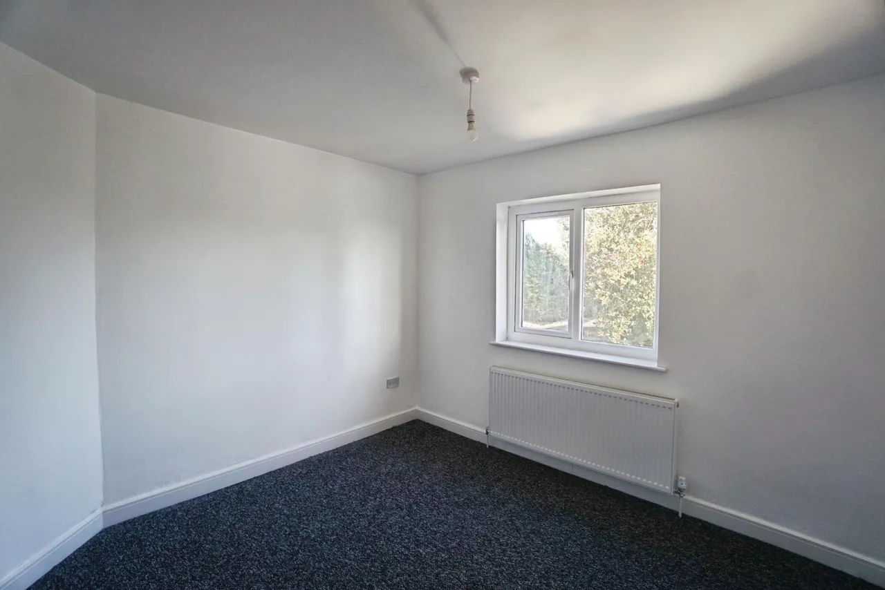 Deakin Avenue, Brownhills, WS8, photo 9