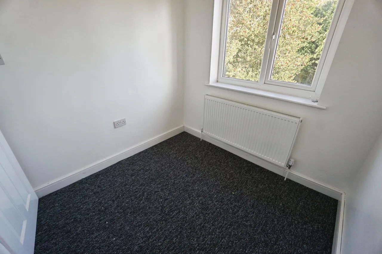 Deakin Avenue, Brownhills, WS8, photo 11