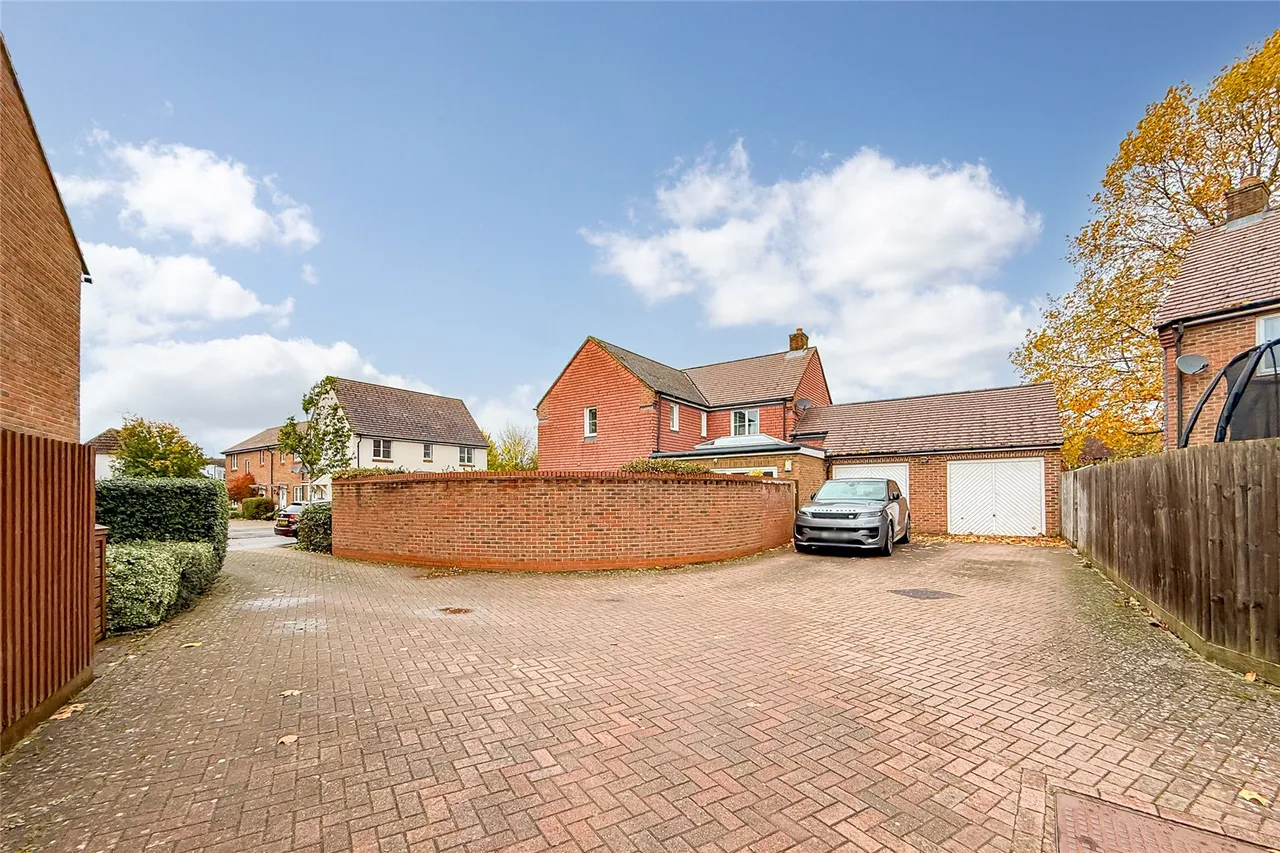 Old School Drive, Wheathampstead, Hertfordshire, AL4 8FH, photo 13