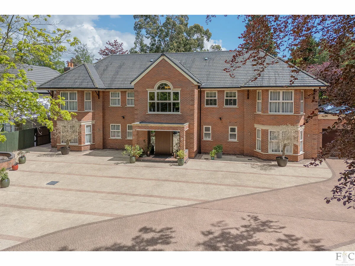 8 bed house for sale, Blackthorn Lane, Oadby, LE2