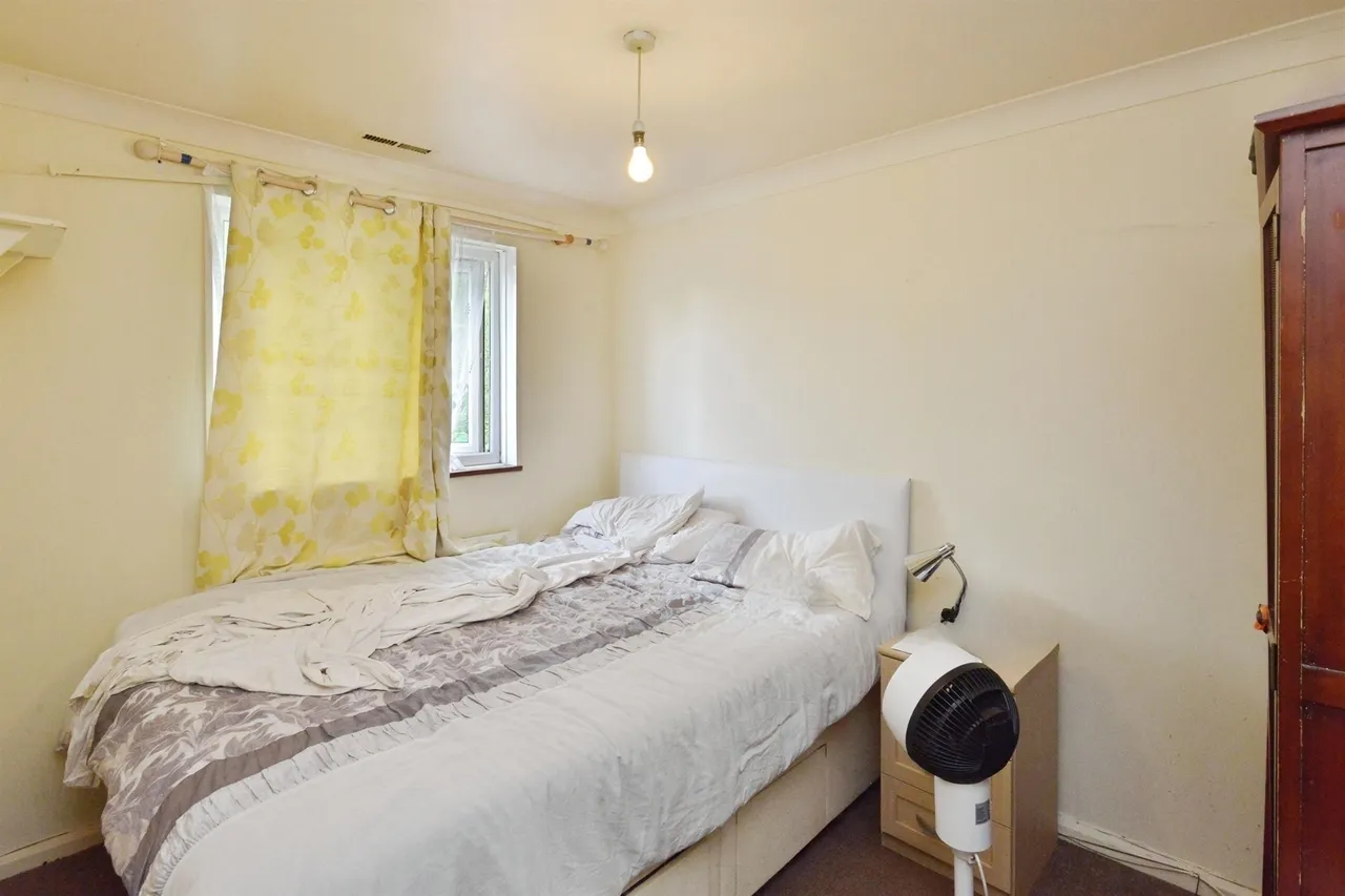 Downs Barn Boulevard, Downs Barn, MK14, photo 4
