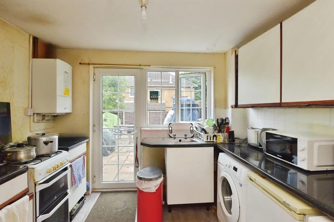 Downs Barn Boulevard, Downs Barn, MK14, photo 2