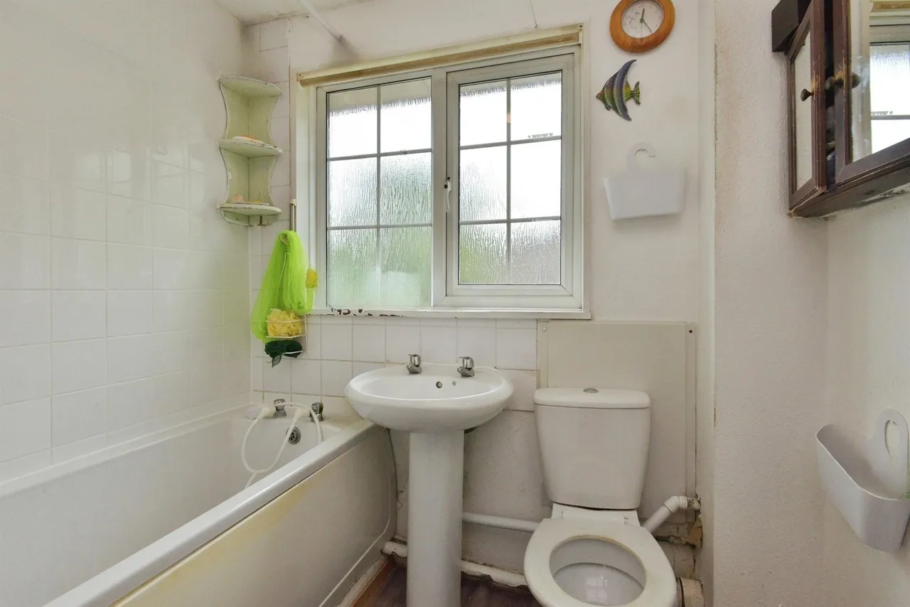 Downs Barn Boulevard, Downs Barn, MK14, photo 5