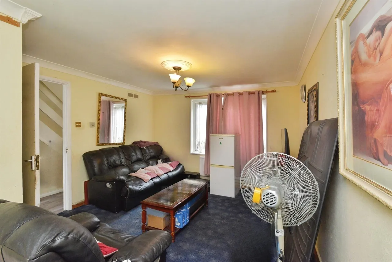 Downs Barn Boulevard, Downs Barn, MK14, photo 3