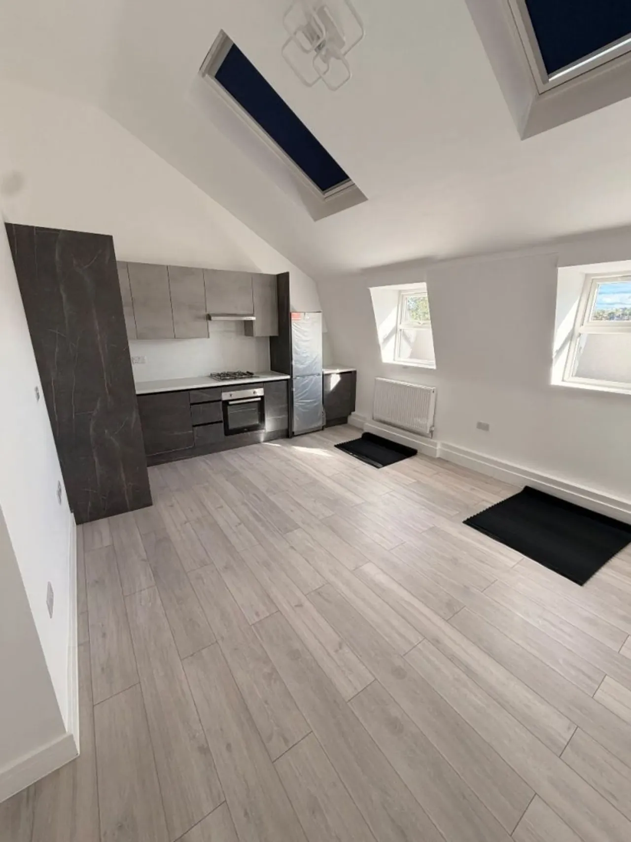 2 bed house to rent, Acre Lane, London, SW2