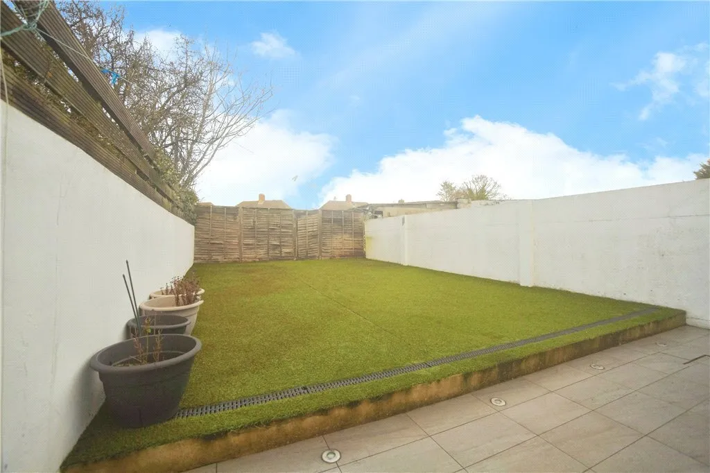 Norbury Crescent, London, SW16, photo 18