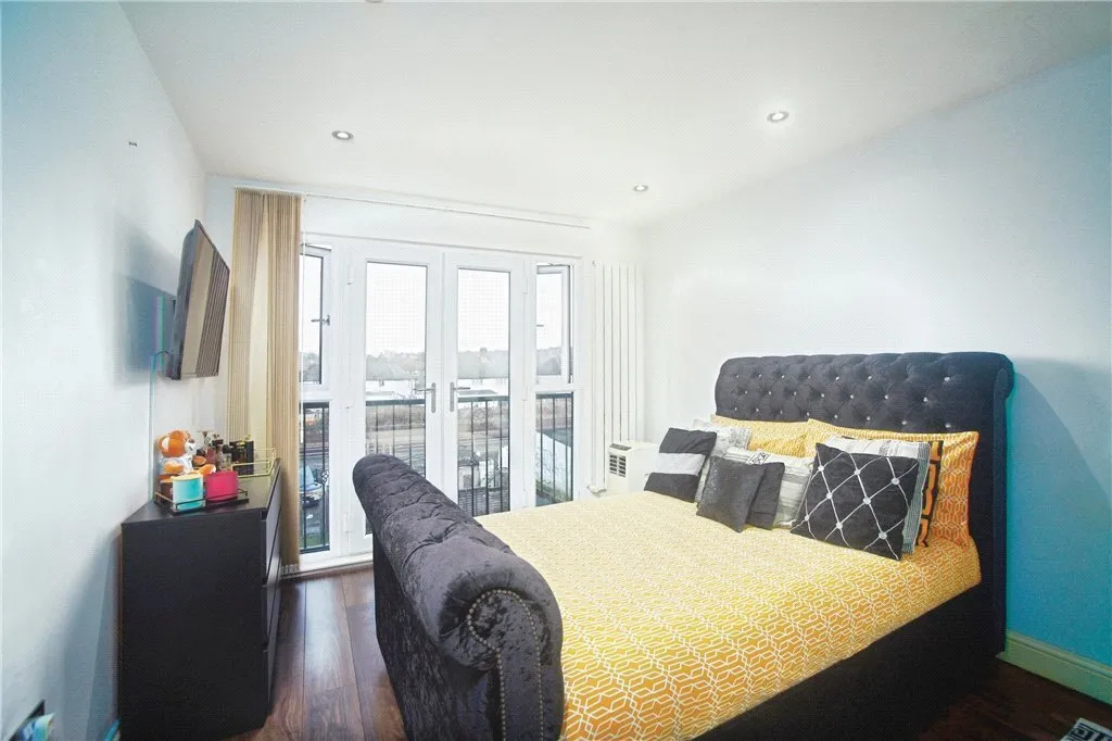 Norbury Crescent, London, SW16, photo 10