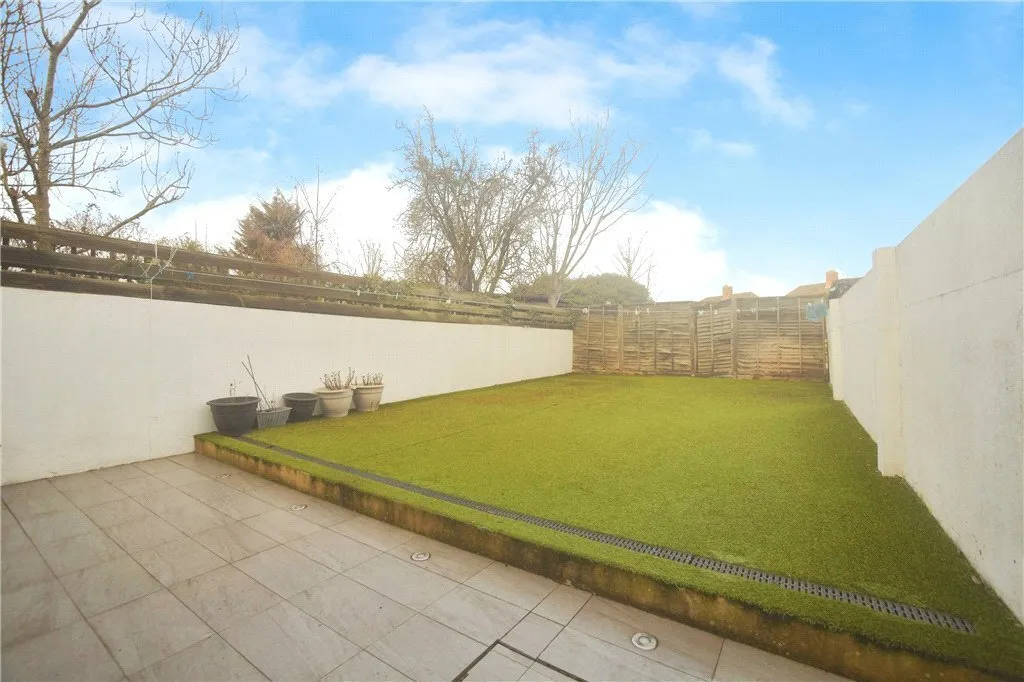 Norbury Crescent, London, SW16, photo 17